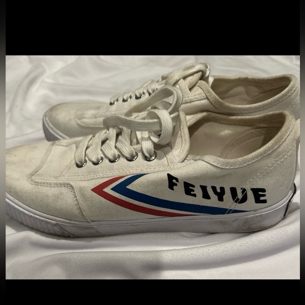 Feiyue white sneaker shoes EU size 41 (women’s 10.5, men’s 9)